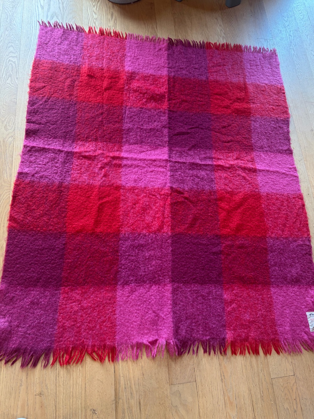 VTG Avoca Handweavers Mohair Wool Blanket Checkered Ireland Fringe Pink Purple